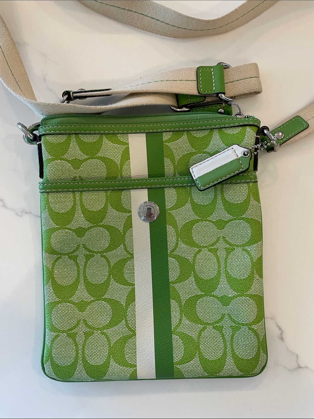 NWOT Authentic Signature Coach crossbody green purse bag.